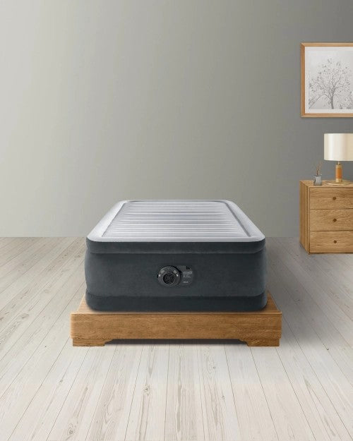18"TwinDura-Beam®DeluxeComfort-PlushAirMattresswithBuilt-InElectricPump